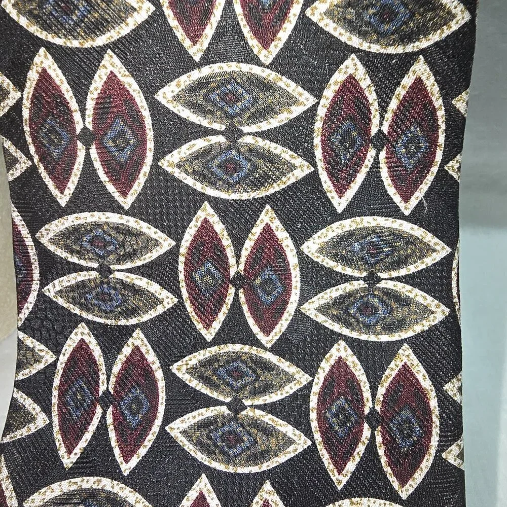 J.G. BROWN 100% SILK TIE MENS BLACK WITH CRIMSON MARQUIS DESIGN